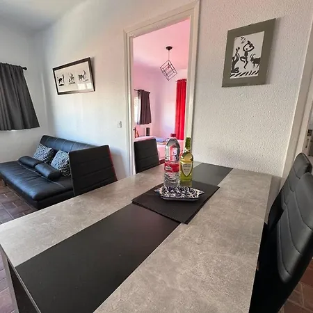 Acogedor En Zona *