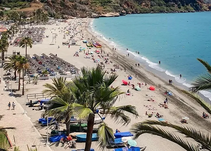 Acogedor En Zona * Nerja